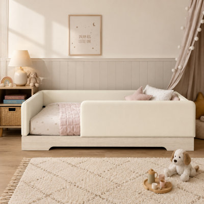 Lit simple tapissier Montessori