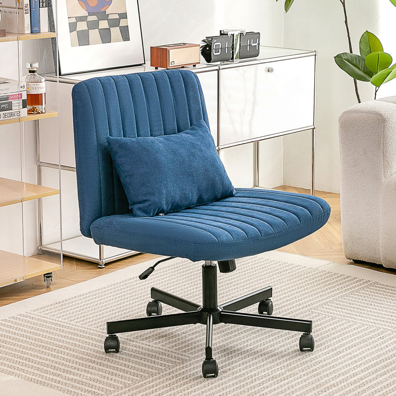 Chaise de bureau Criss Cross avec support ergonomique, inclinaison réglable et stabilité accrue pour la maison ou le bureau.