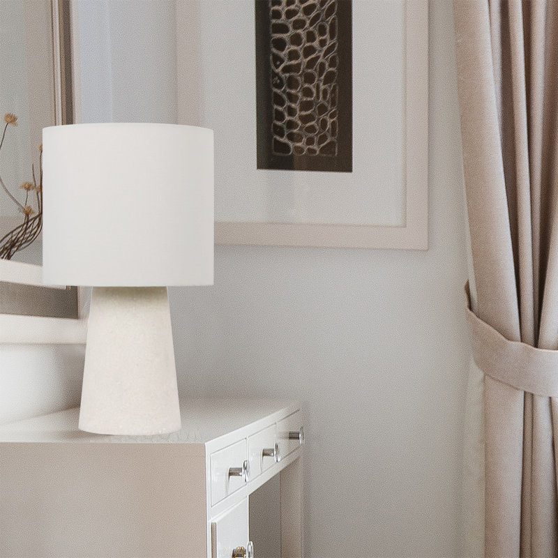 Lampe de table en pierre Gemia, H 18 po x l 10 po x P 10 po