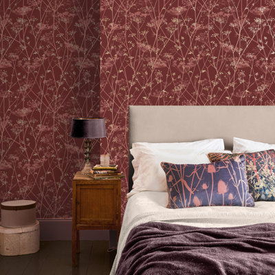 Clarissa Hulse Wild Chervil Madder & Pewter Wallpaper