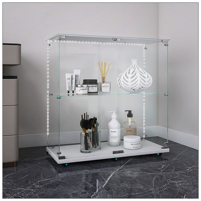 Vitrine en verre trempé, armoire à vin, armoire de rangement, classeur, avec bande lumineuse à DEL Bluetooth, roulettes pivotantes verrouillables, convient aux sols inégaux, peut être placé n'importe où, couleur: blanc