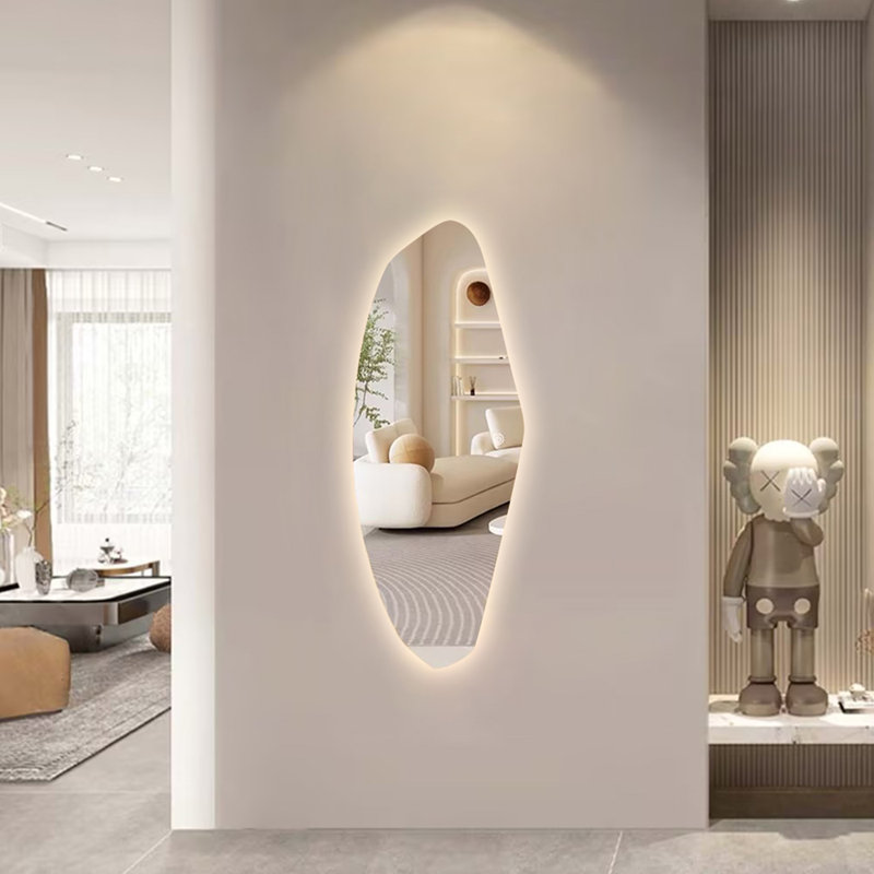 Miroir mural moderne à DEL asymétrique