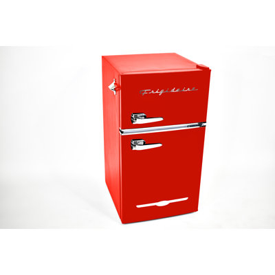 Frigidaire 3,1 pieds cubes Pi. Réfrigérateur-congélateur à 2 portes avec ouvre-bouteille intégré Retro