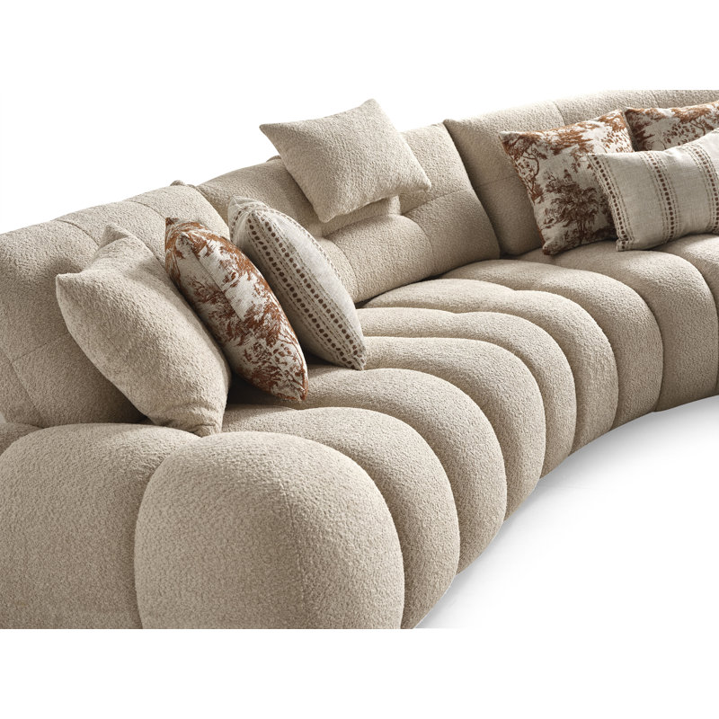 Lune Sectional
