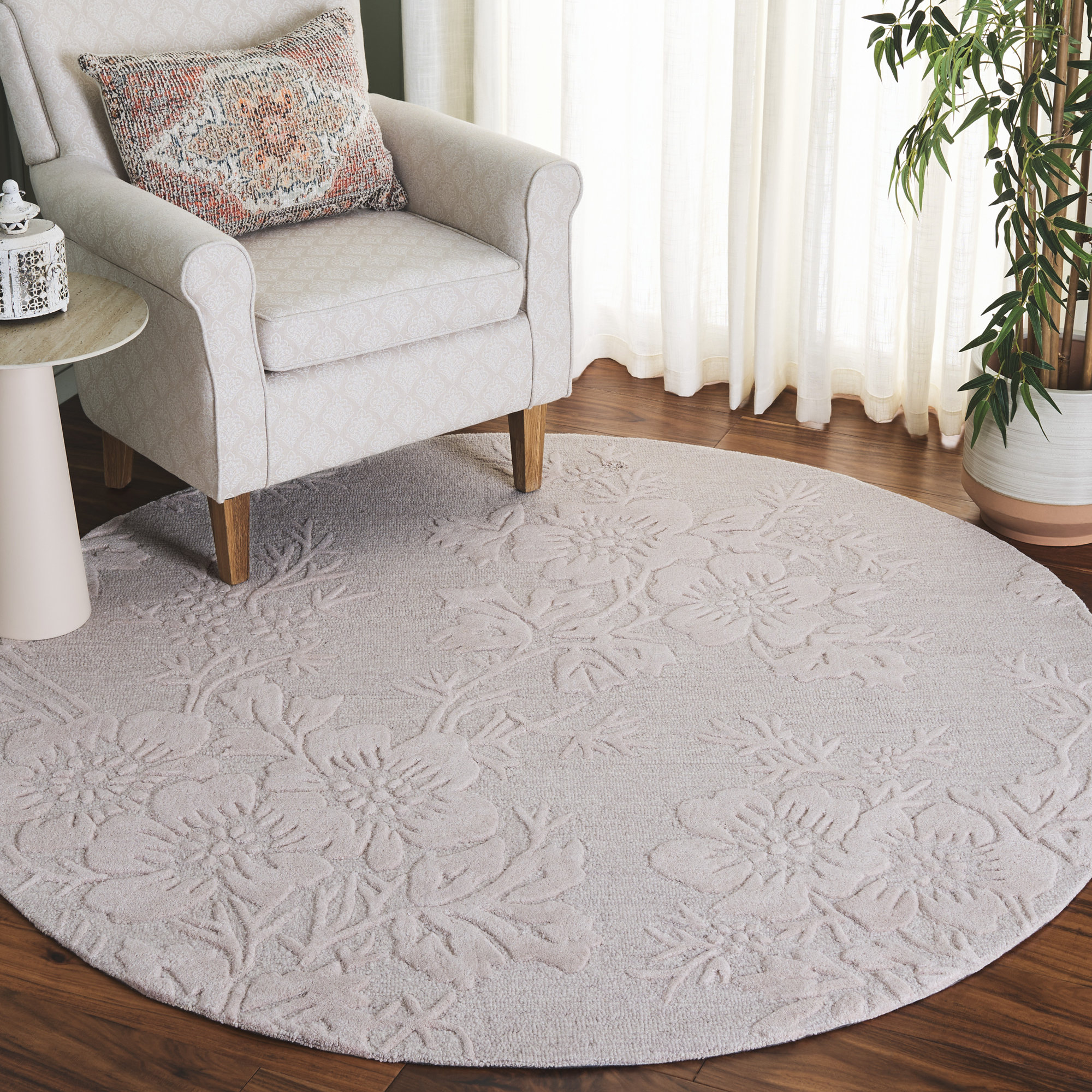 Glamour 151 Hand Tufted Wool/Cotton/Viscose Floral Rug in Light Pink, Round 6'