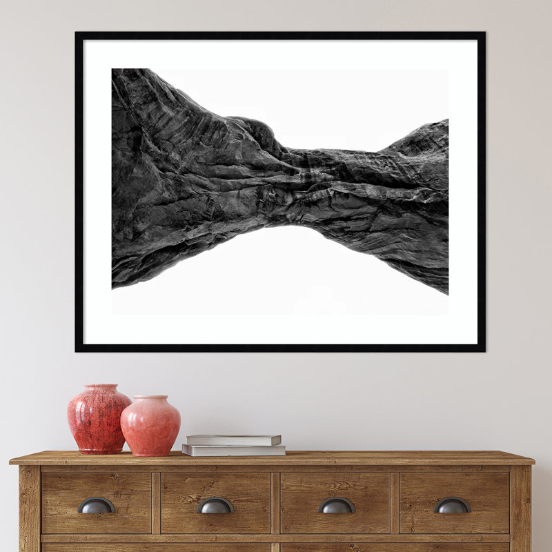 «Desert Arches V» par Jenna Guthrie - Reproduction de photo sur papier encadrée, Papier encadré noir, H 32 po x l 41 po