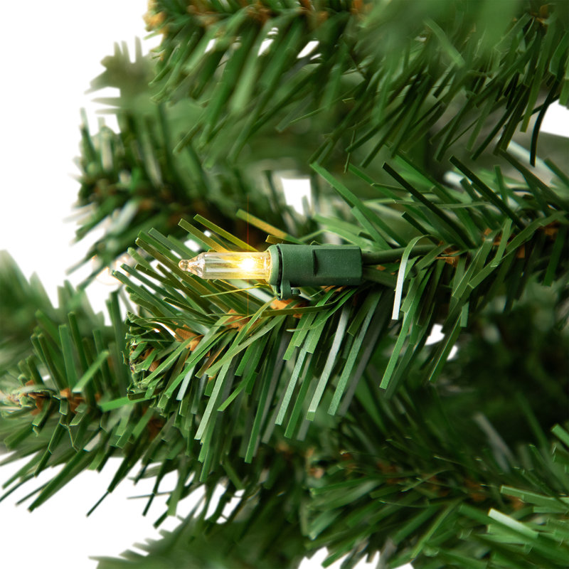 Arbre de Noël artificiel épinette pré-éclairé 4,5 pi - lumières claires