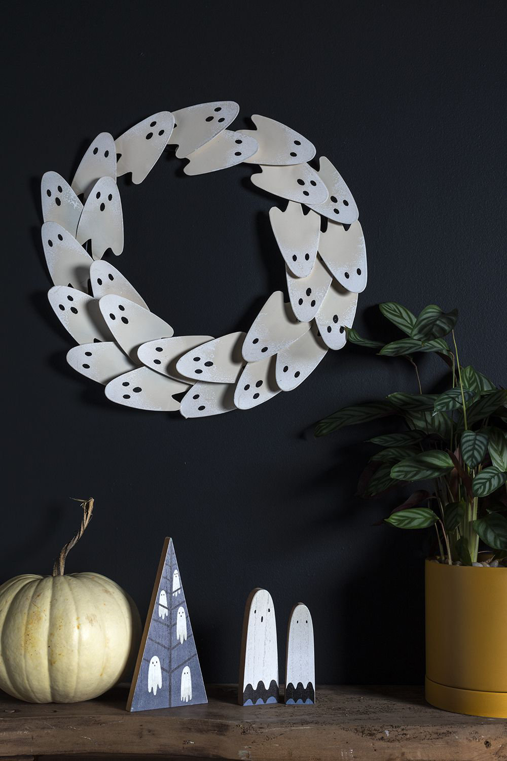 Halloween Figurines & Collectibles