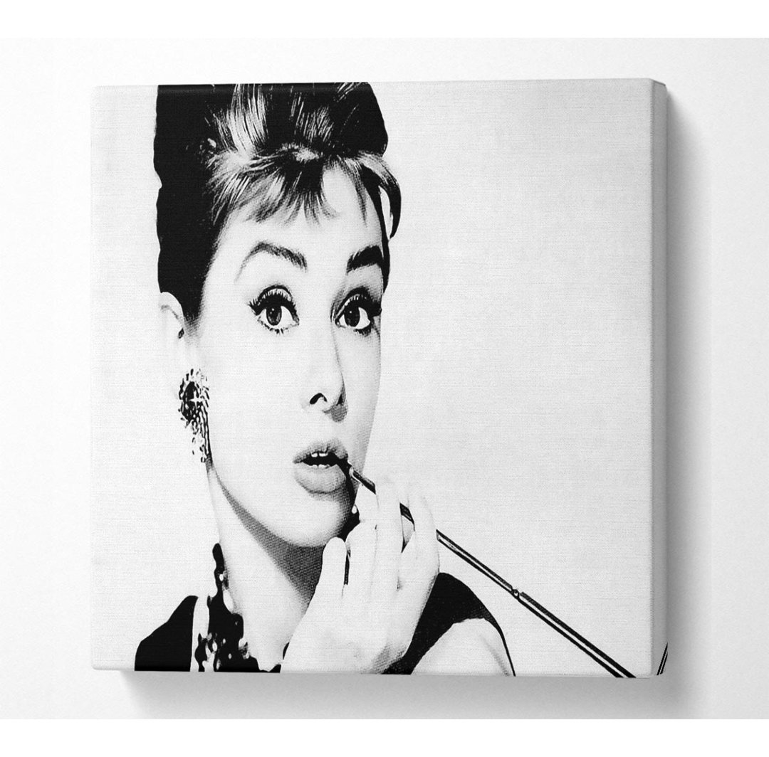 Audrey Hepburn Cigarette 1 - Kunstdrucke auf Leinwand