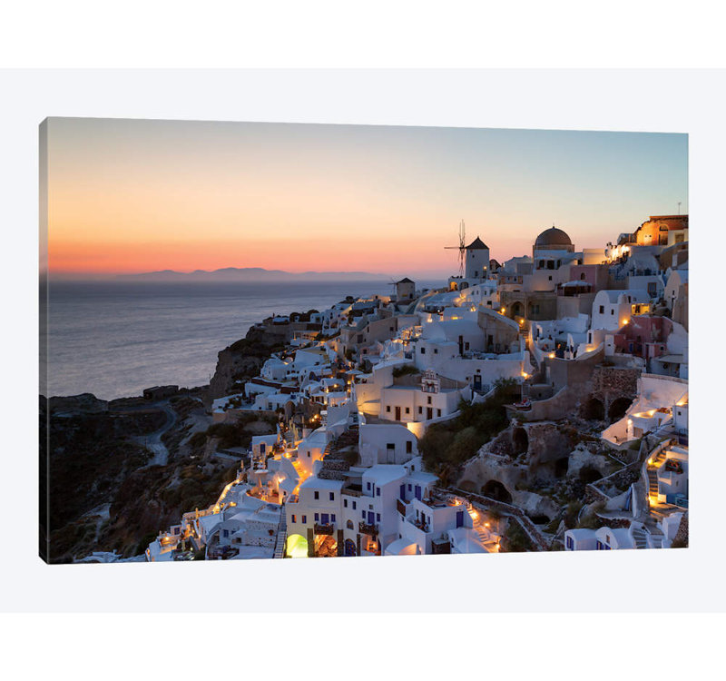 «Romantic Sunset In Santorini» par Matteo Colombo, impression sur toile, H 8 po x l 12 po x P 0,75 po, Toile tendue