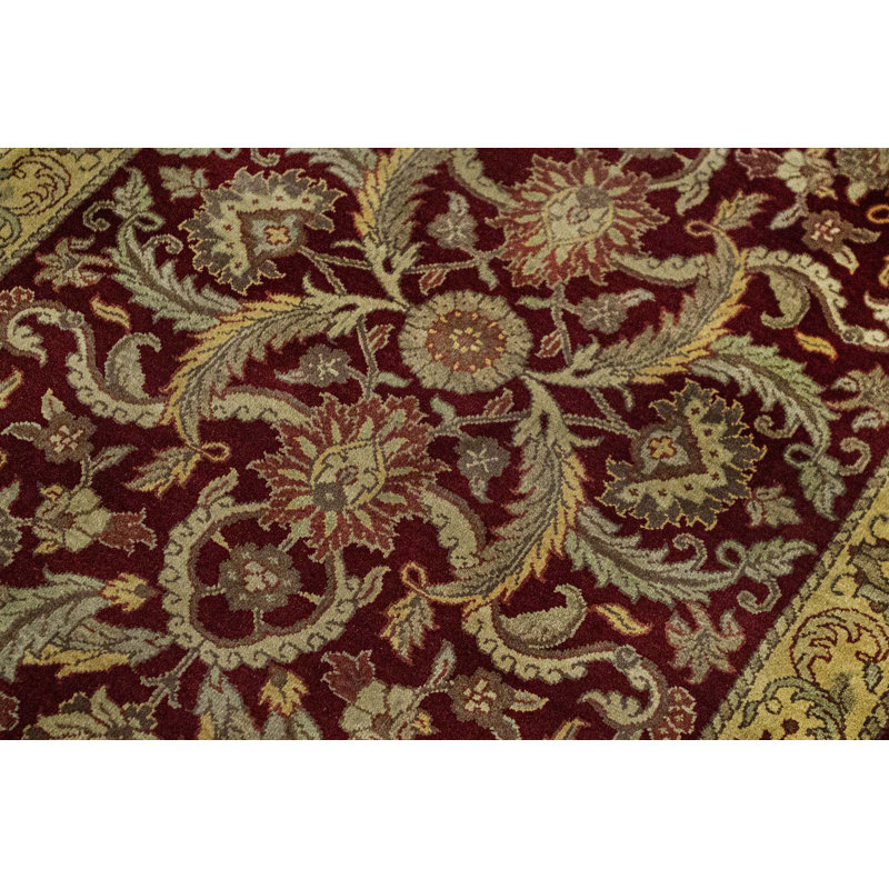 Tapis rouge et or de haute qualité noué à la main