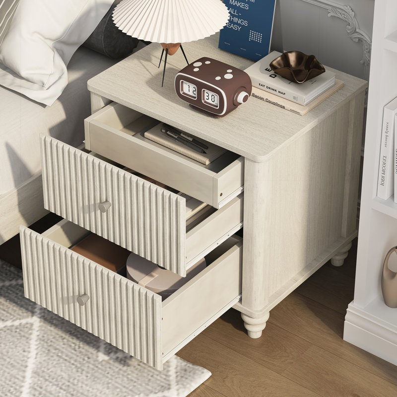 Ensemble de chambre à coucher 3 pièces avec un grand lit et 2 tables de chevet