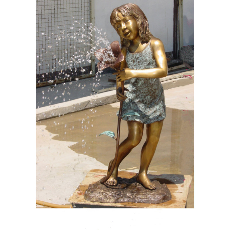 Fontaine en bronze avec fontaine de fleurs