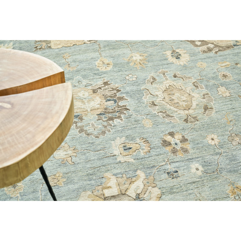Heirloom Wool Floral Area Rug