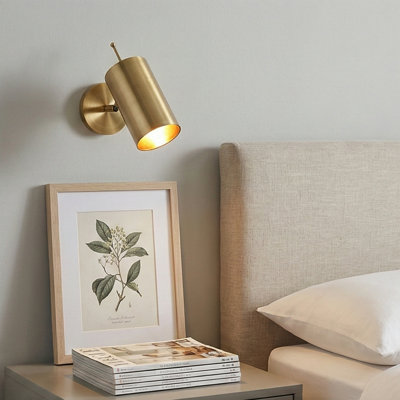 Sulender Armed Sconce