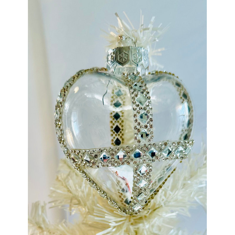 Collection parfaite de cadeaux de la Saint-Valentin: superbe ornement en forme de cœur de la Saint-Valentin orné de strass en cristal