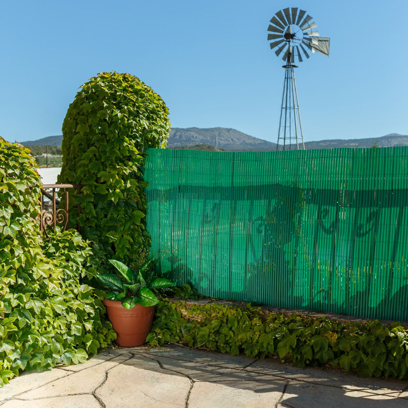 Privacy Fence, 1.5 cm H x 3 cm W x 0.3 cm D