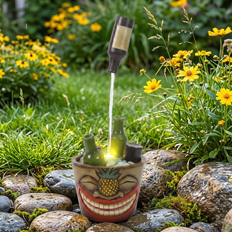 Fontaine fantaisiste avec masque Tiki
