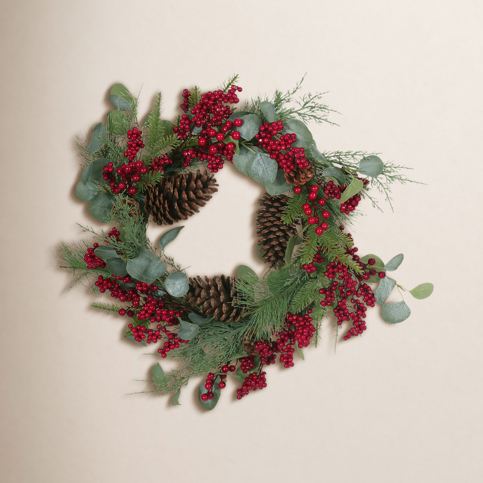 Dore 22'' Handcrafted Polyester Wreath