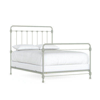 Picket Fence Iron Bed