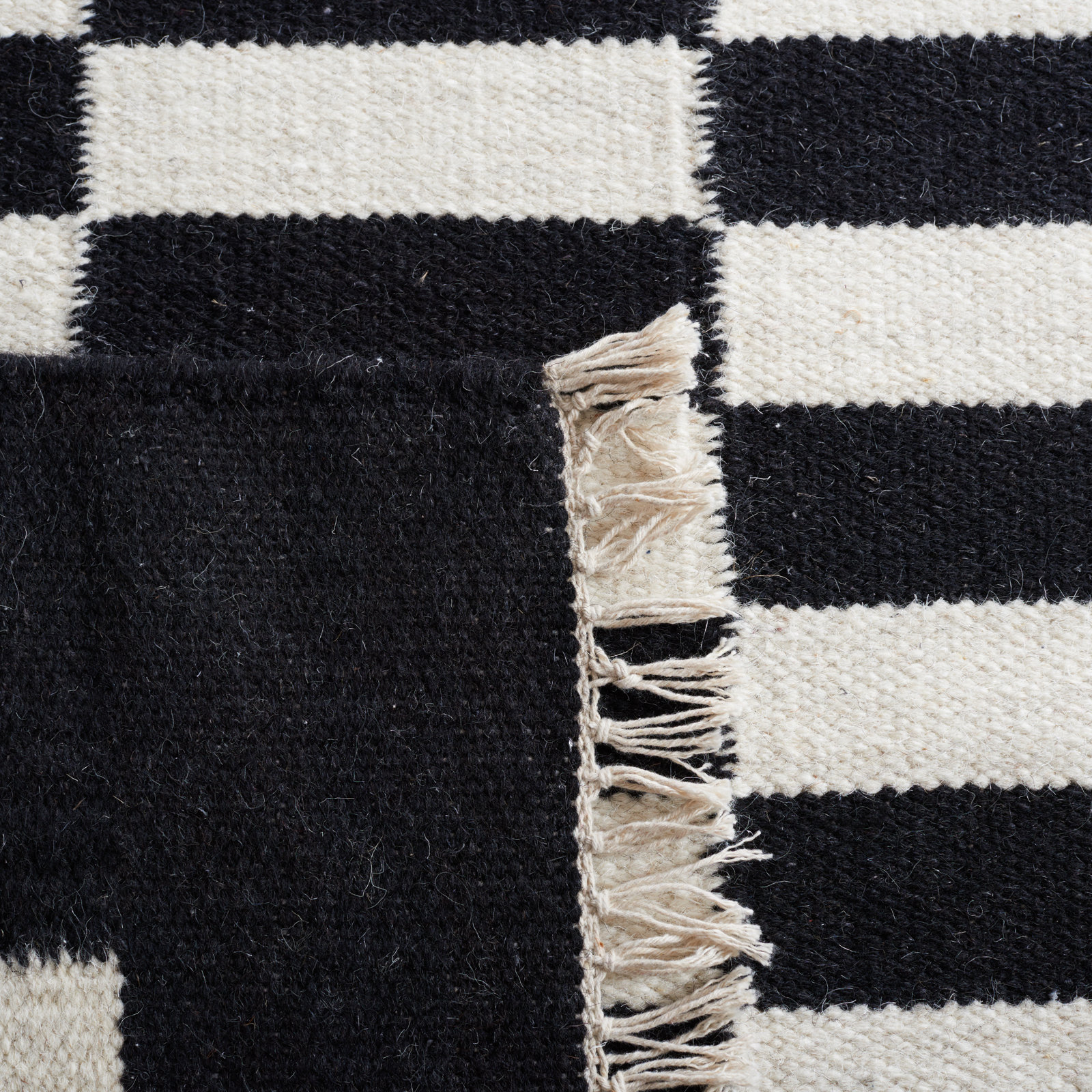 Delia Rug, Rectangle 6' x 9'