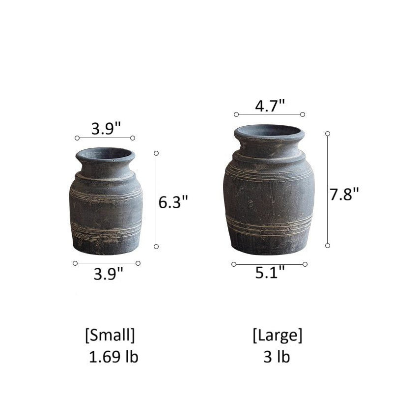 Vase en argile grise fait à la main, H 7,8 po x l 4,7 po x P 5,1 po
