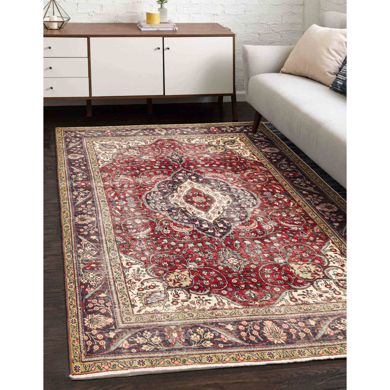 Tapis rouge Antalya 6 pi 5 po x 9 pi 10 po