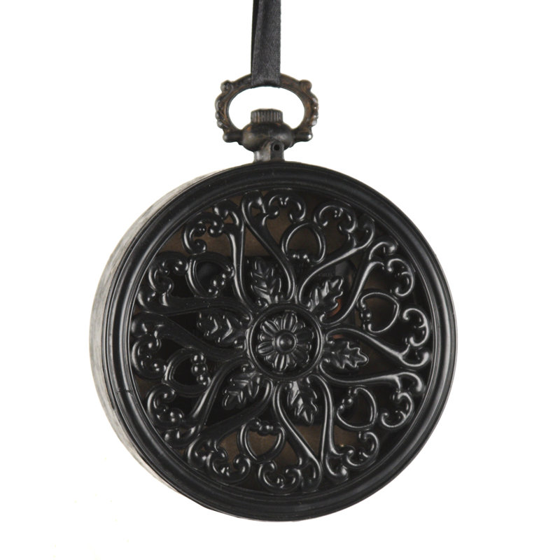 Horloge murale en fer
