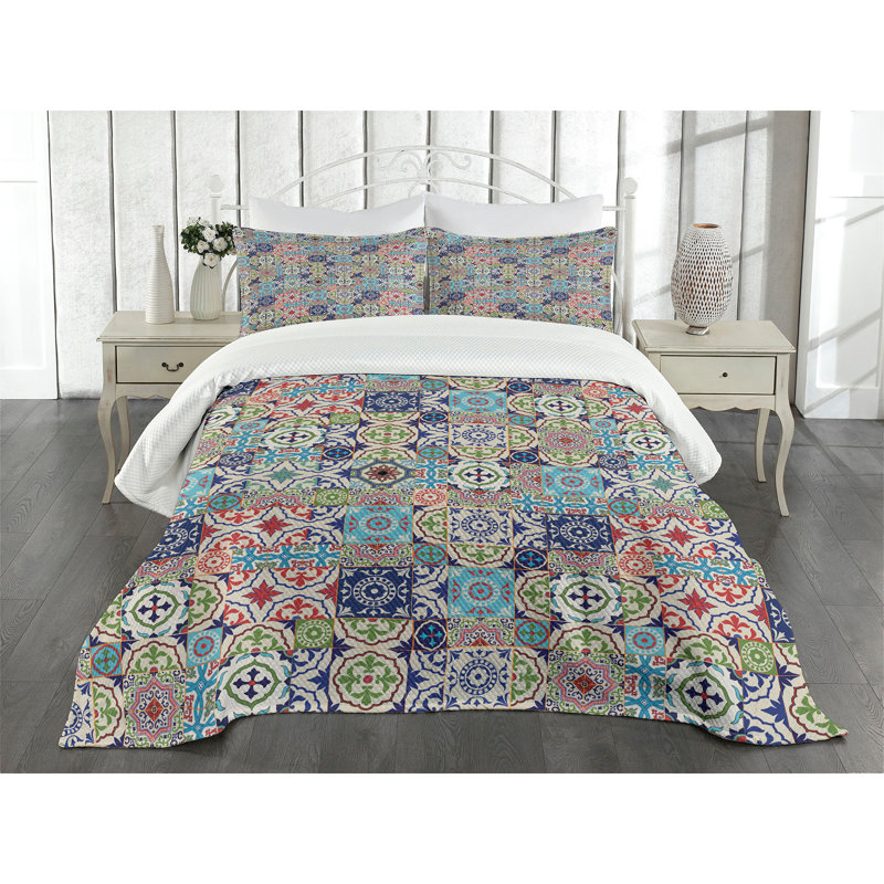 Ambensonne Moroccan Bedspread Complex Multicolor Multicolor, King Coverlet/Bedspread + 2 Pillow Shams