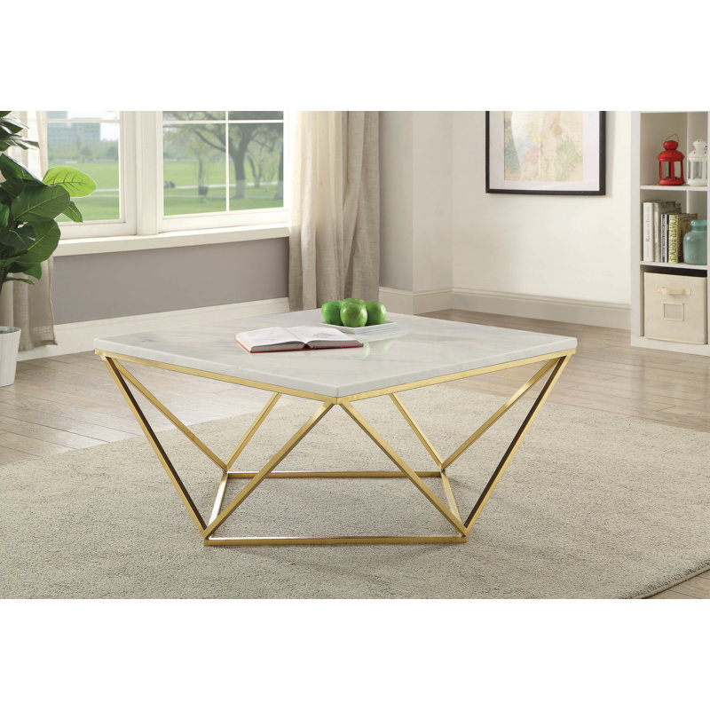 Table basse à structure ouverte