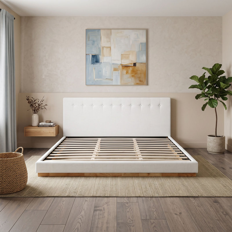 Lit plateforme King en bois avec tête de lit rembourrée en chenille
