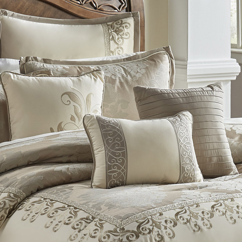 Hillcrest 9 Pc Comforter Set, King Comforter+ 9 Additional Pieces