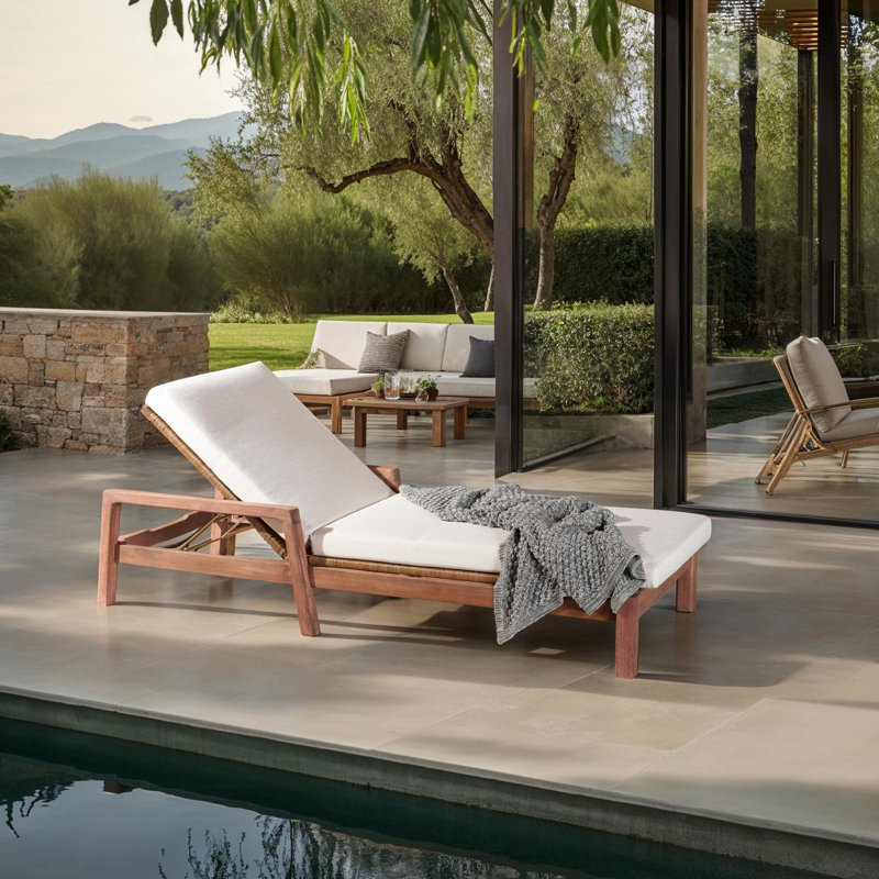 Chaise de patio avec coussins Nicholson, Blanc