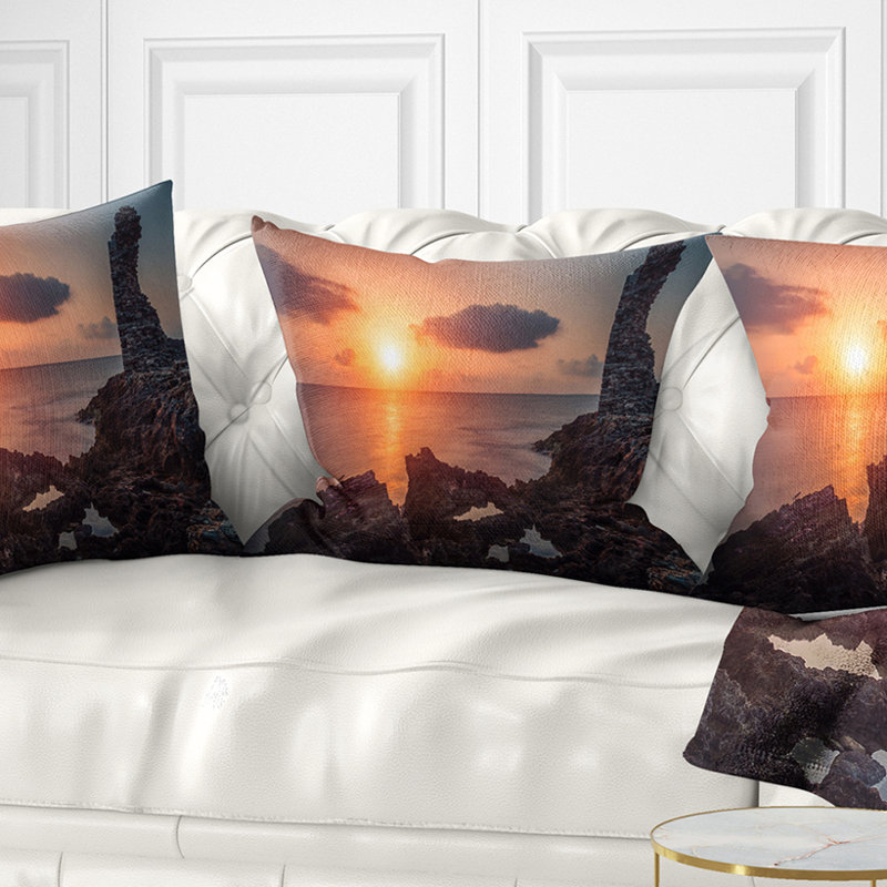 Coussin décoratif imprimé Ruines antiques d'Afrique au bord de la mer, 16 po x 16 po, Carré