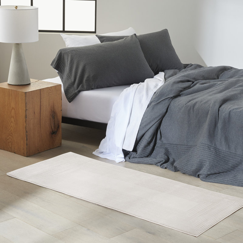 Irradiant Geometric Indoor Rug, Runner 2' x 4'