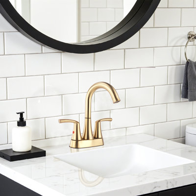 Robinet de lavabo de salle de bain central à 4 poignées 4 po avec bec pivotant à arc élevé et ensemble de drain, or brossé