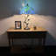 Lampe de table Meryem Tiffany avec vitrail bleu et feuilles vertes incluses Ampoules DEL H 24 po x l 14 po x P 14 po
