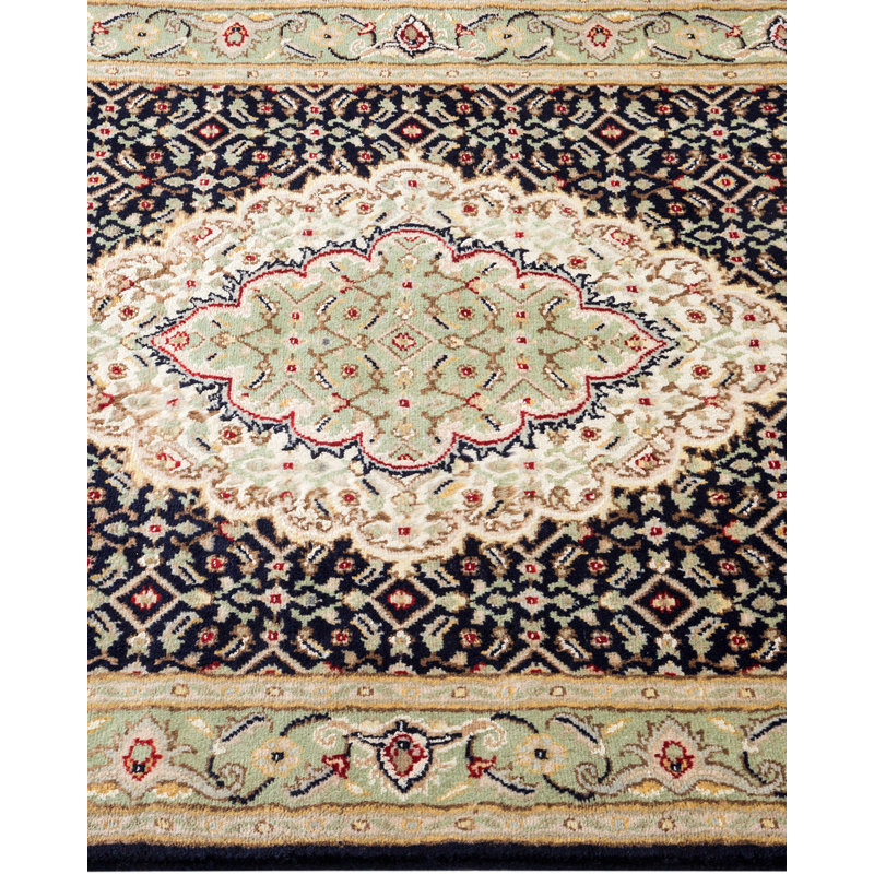 Classic One-of-a-Kind 2' 7" X 8' 2" Hand Knotted Area Rug