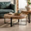 Table basse ronde rétro avec plateau en bois de sapin et pieds croisés-976338755-976338757