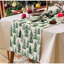 Chemin de table de Noël d'hiver 13 X 72 pouces, Merry Christmas, arbres de pin vert, décorations de table pour les fêtes de Noël
