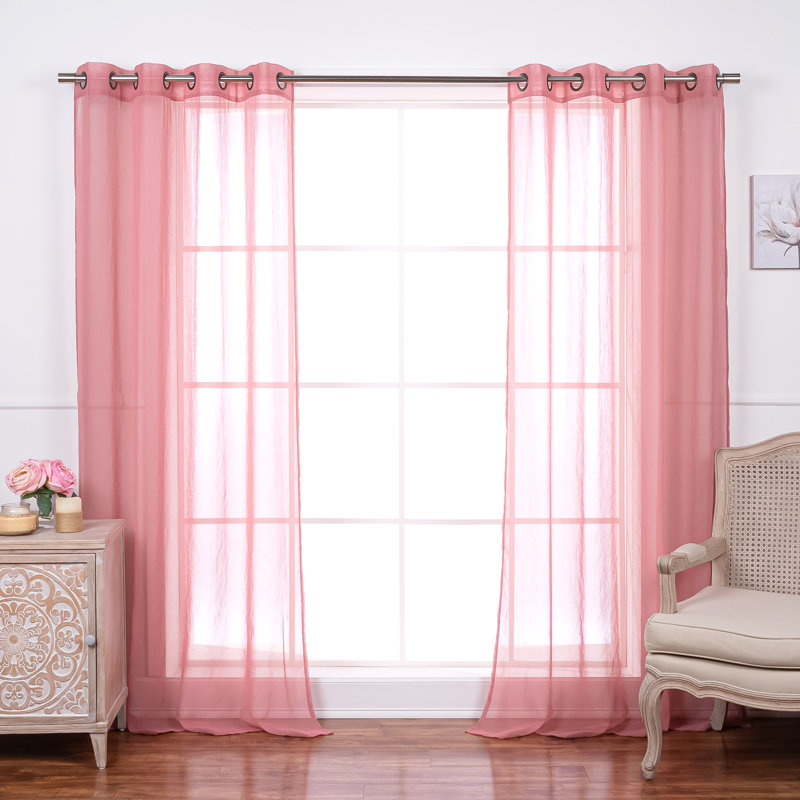 Paire de rideaux transparents avec œillets Amarely, L 52 po x L 84 po, Mauve