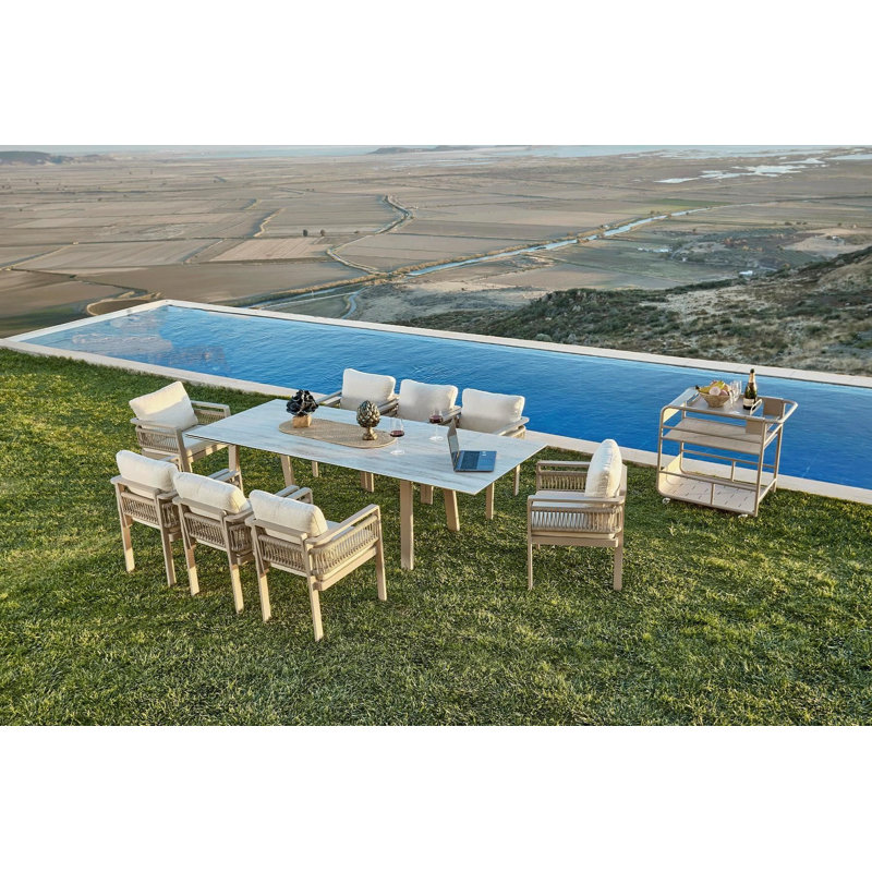 Ensemble de table et chaises de jardin
