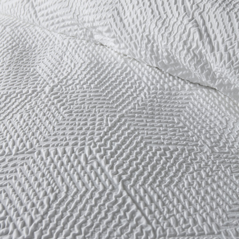 Embossed Geo Polyester Solid Colour Duvet Cover Set, King Size Bed (230 x 220 cm)