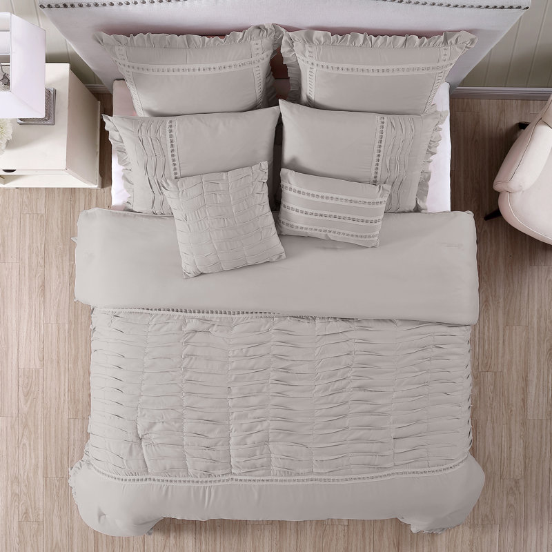 Amrapur Overseas Inc. Modern Threads Antonella 8-Piece Pleated Comforter Set