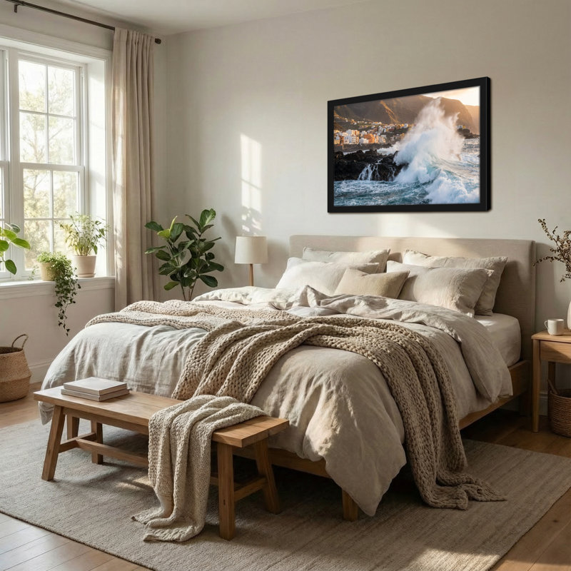 Paysage et nature Les vagues de l'océan se brisent contre le rivage rocheux, H 20 po x l 30 po