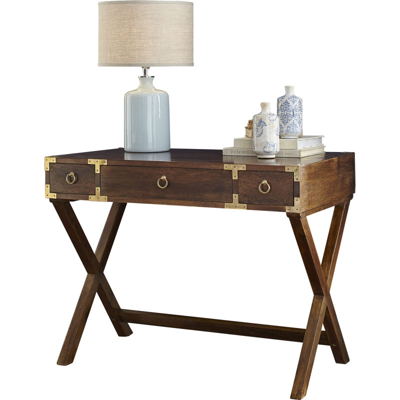 Bureau Aerilyn, Brun