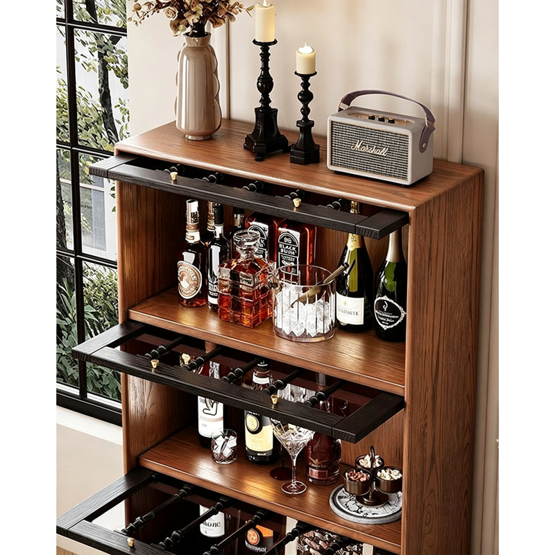 Armoire d'appoint en laiton