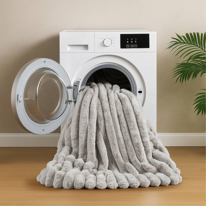 Ensemble d'édredon 3 pièces en fausse fourrure, gris clair, King Comforter + 2 Shams