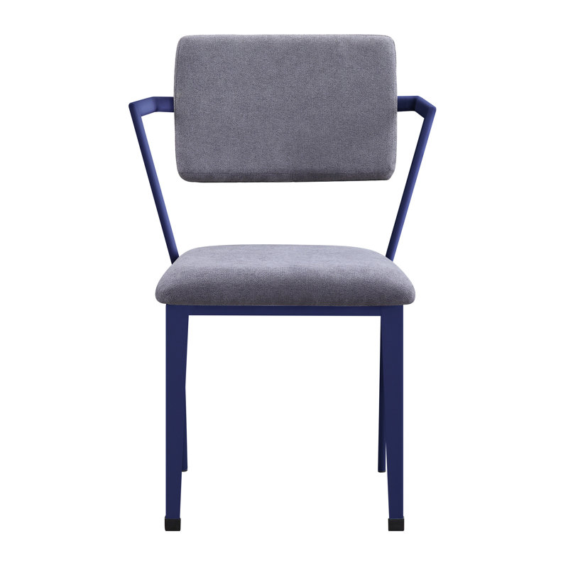 Chaise de bureau industrielle avec tissu gris cargaison et mélange de nuances bleues, dossier haut, siège fixe, coussin rembourré, structure à pieds en métal, pas de rangement ici dans Tinge Nuance