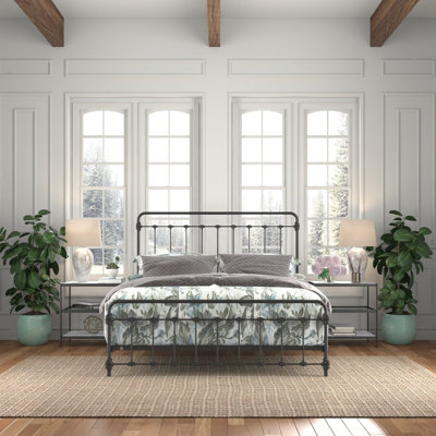 Picket Fence Iron Bed